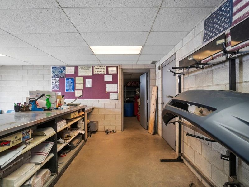 2835 E Hill Avenue, Toledo, OH 43607 Photo 10