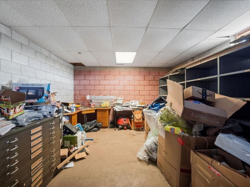 2835 E Hill Avenue, Toledo, OH 43607 Photo 23