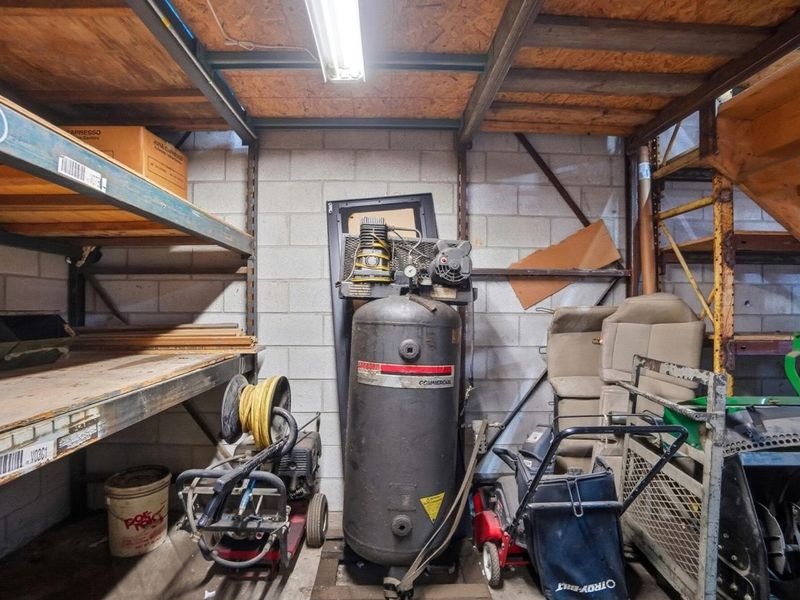 2835 E Hill Avenue, Toledo, OH 43607 Photo 41