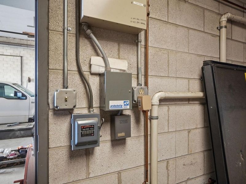 2835 E Hill Avenue, Toledo, OH 43607 Photo 66