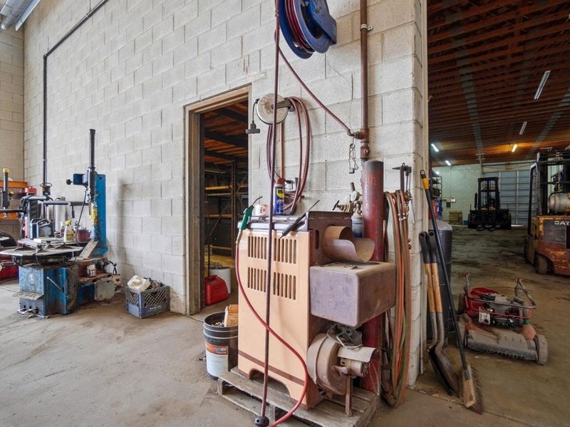 2835 E Hill Avenue, Toledo, OH 43607 Photo 77