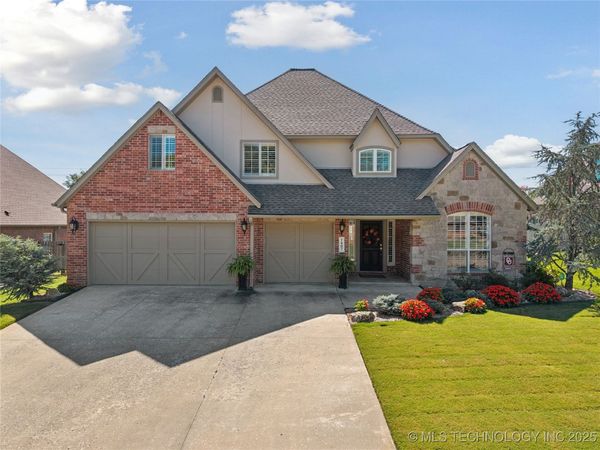 7407 E Galveston Place, Broken Arrow, OK 74014