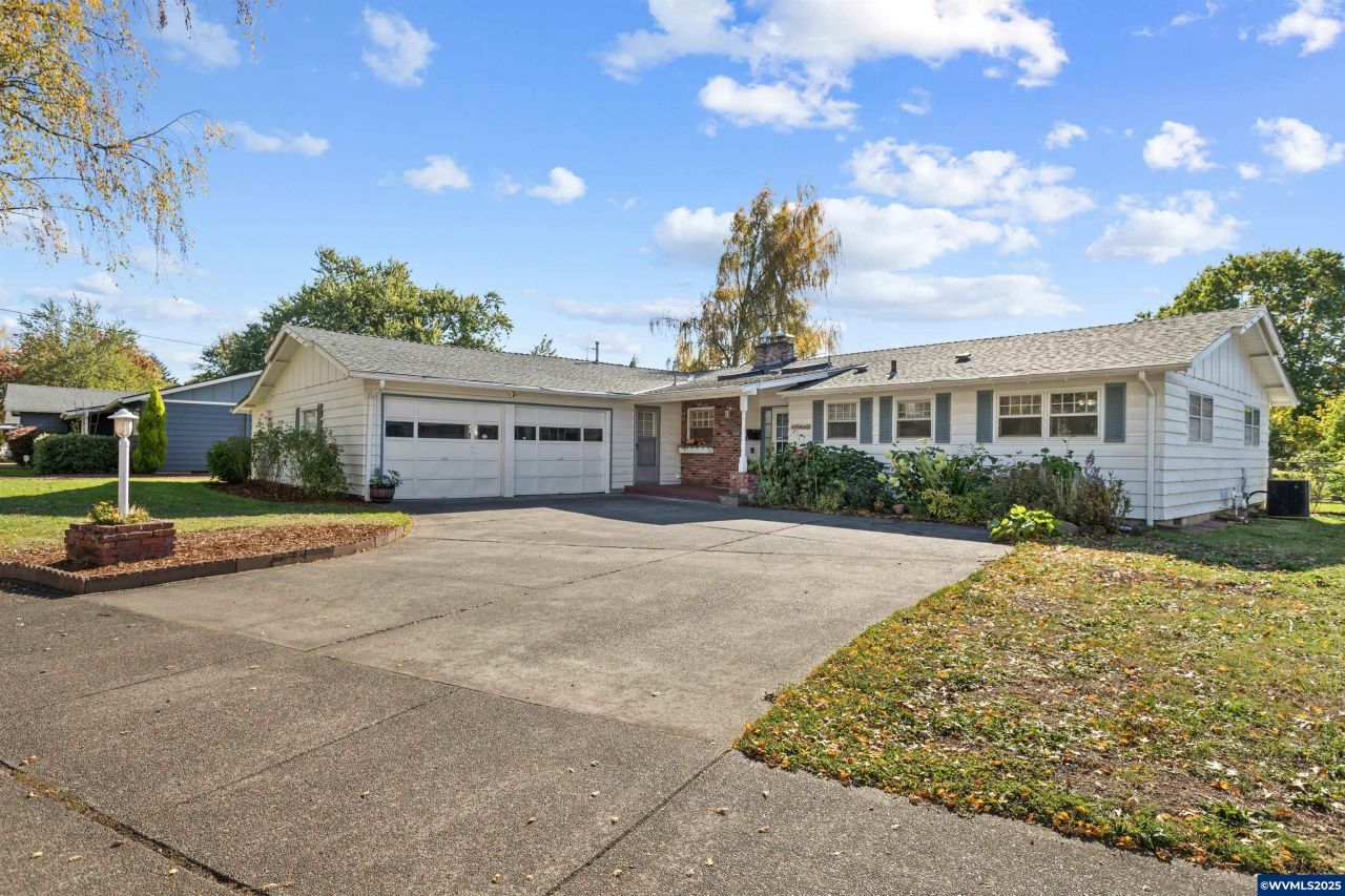 4196 Ward Dr Ne, Salem, OR 97305 Main Photo