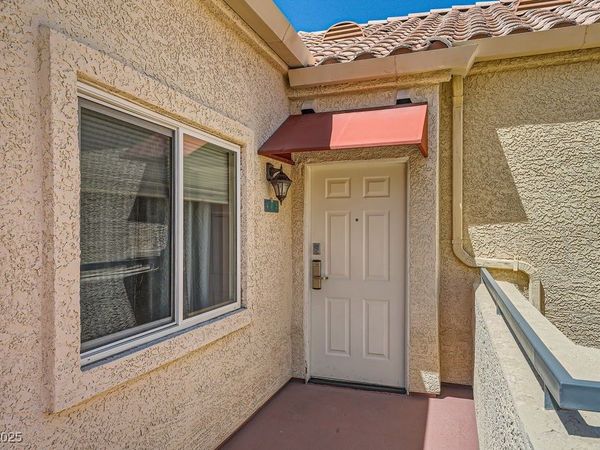 220 E Flamingo Road, Unit 402, Las Vegas, NV 89169