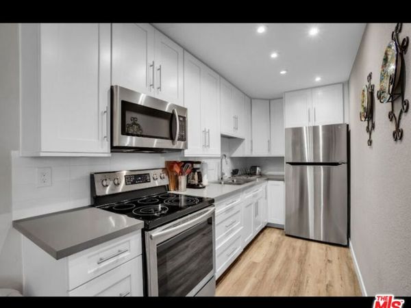 2810 N Arcadia Court, Unit 113, Palm Springs, CA 92262