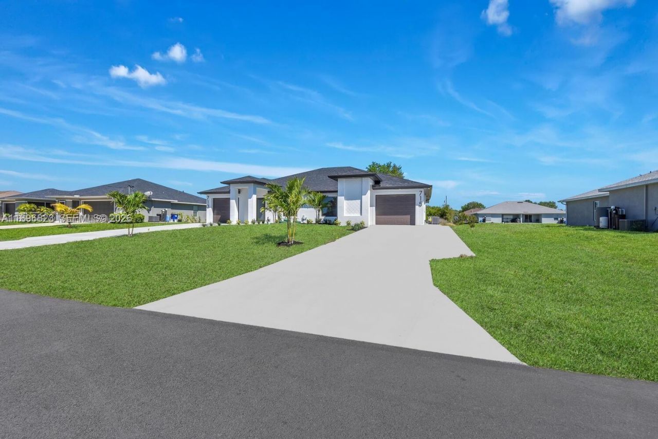 4754/4756 14th St Sw, Lehigh Acres, FL 33973 Photo