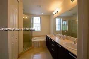 8375 NW 51st Ter, Unit 1, Doral, FL 33166 Photo