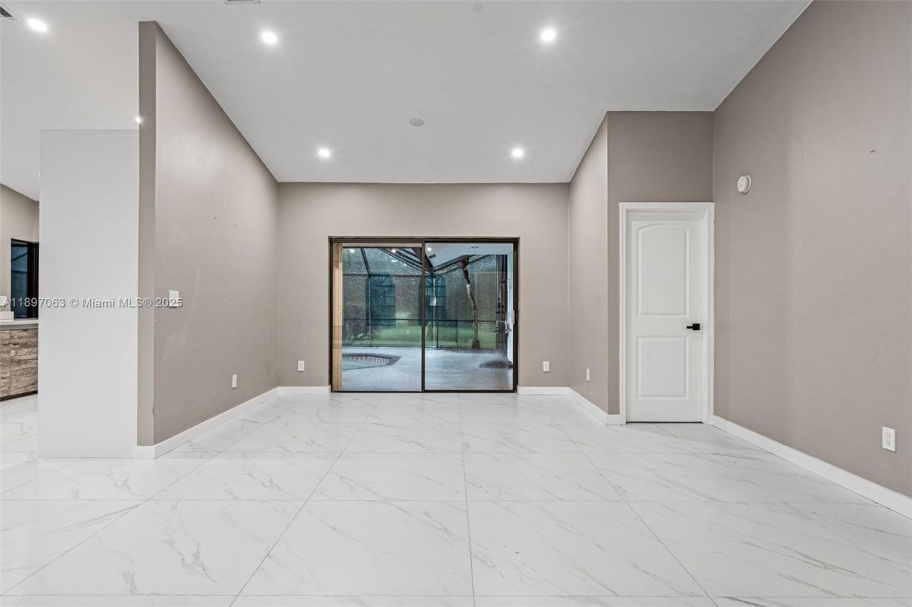 4490 SW 105th Ave, Davie, FL 33328 Photo