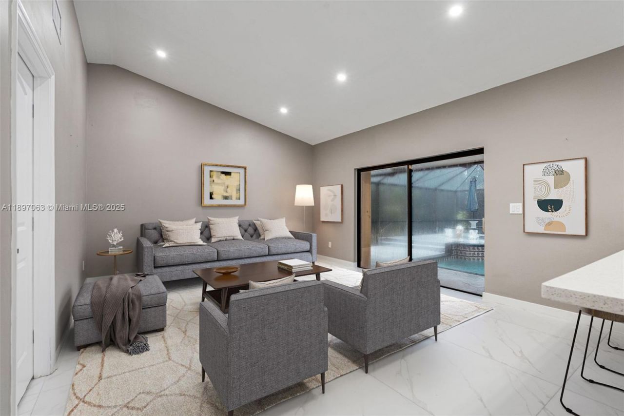 4490 SW 105th Ave, Davie, FL 33328 Photo