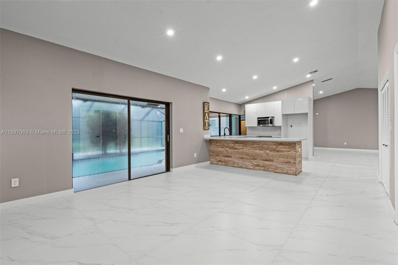 4490 SW 105th Ave, Davie, FL 33328 Photo