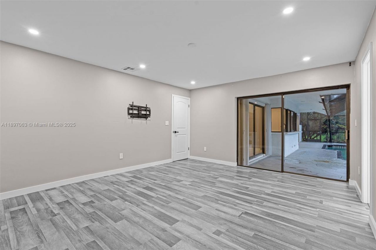 4490 SW 105th Ave, Davie, FL 33328 Photo