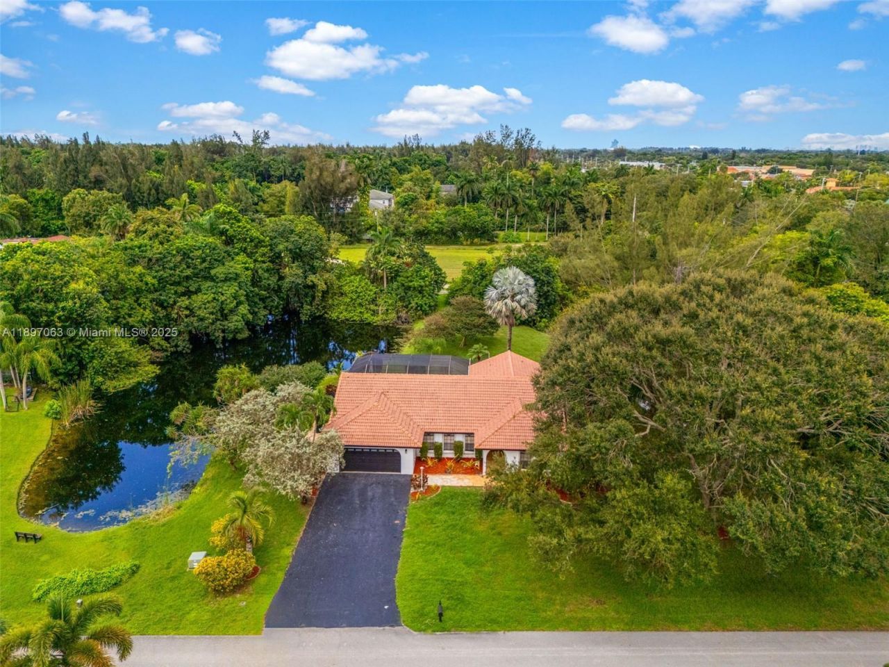 4490 SW 105th Ave, Davie, FL 33328 Photo