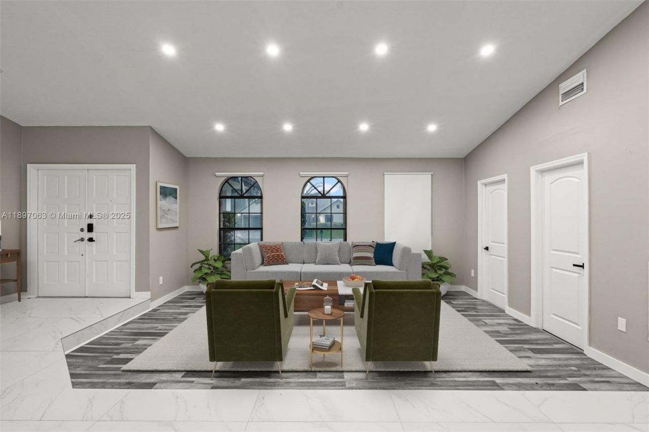 4490 SW 105th Ave, Davie, FL 33328 Photo