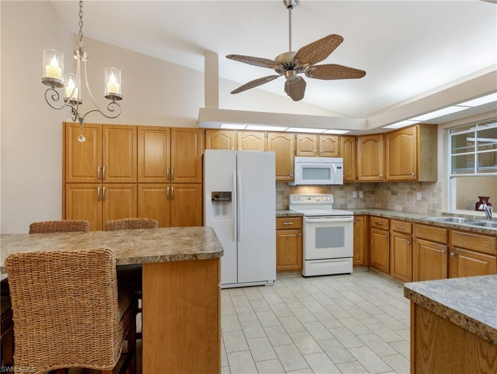 1239 Broadwater Dr, Fort Myers, FL 33919 Photo