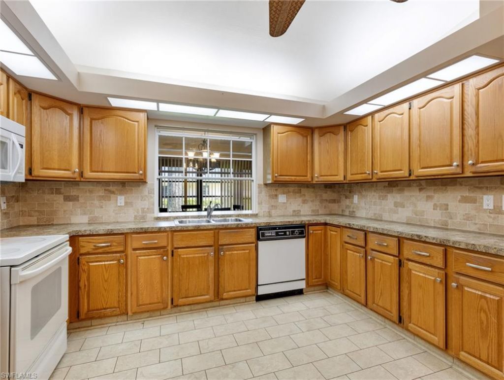 1239 Broadwater Dr, Fort Myers, FL 33919 Photo