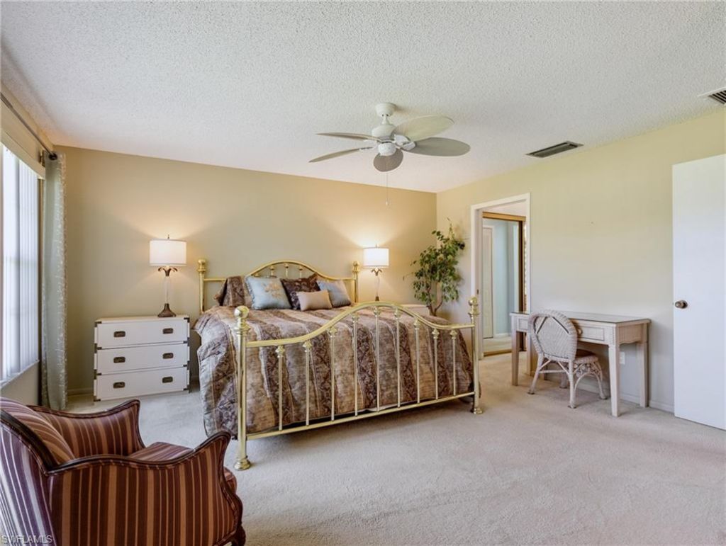 1239 Broadwater Dr, Fort Myers, FL 33919 Photo