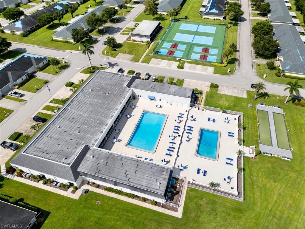 1239 Broadwater Dr, Fort Myers, FL 33919 Photo