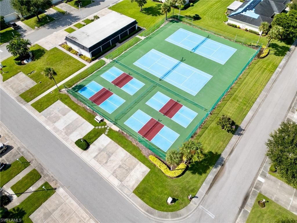 1239 Broadwater Dr, Fort Myers, FL 33919 Photo