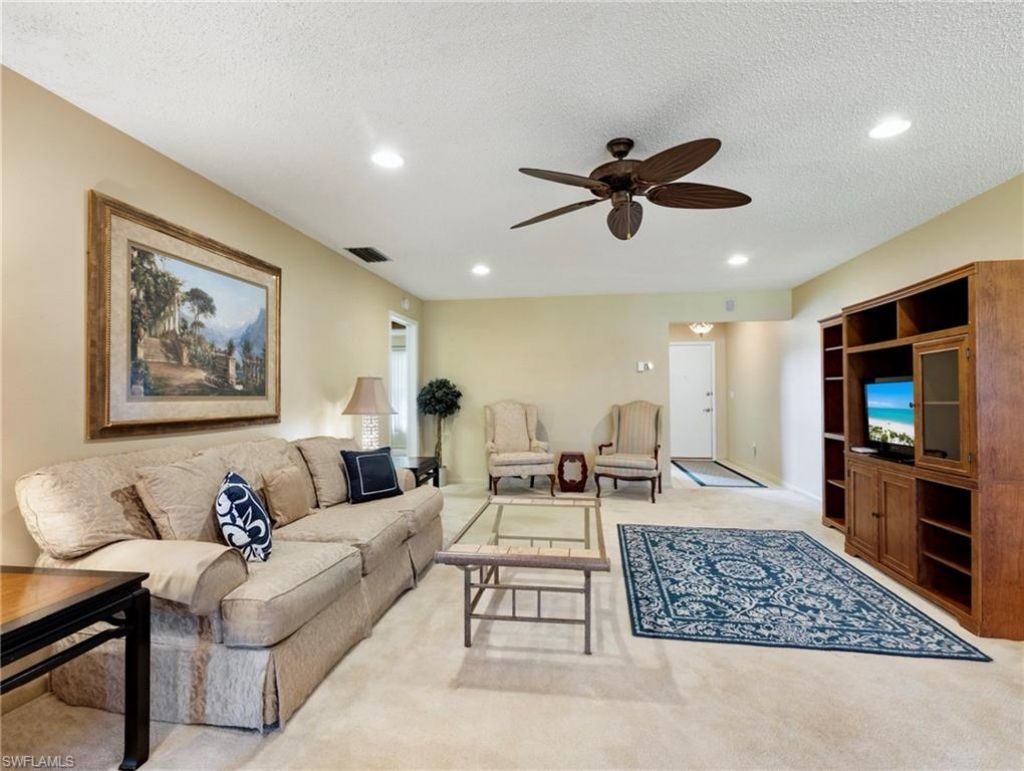 1239 Broadwater Dr, Fort Myers, FL 33919 Photo