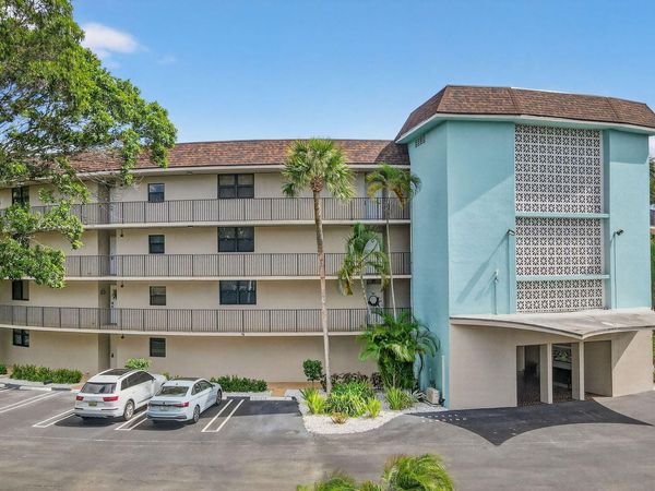 2424 N Federal Highway, Unit 207, Boynton Beach, FL 33435