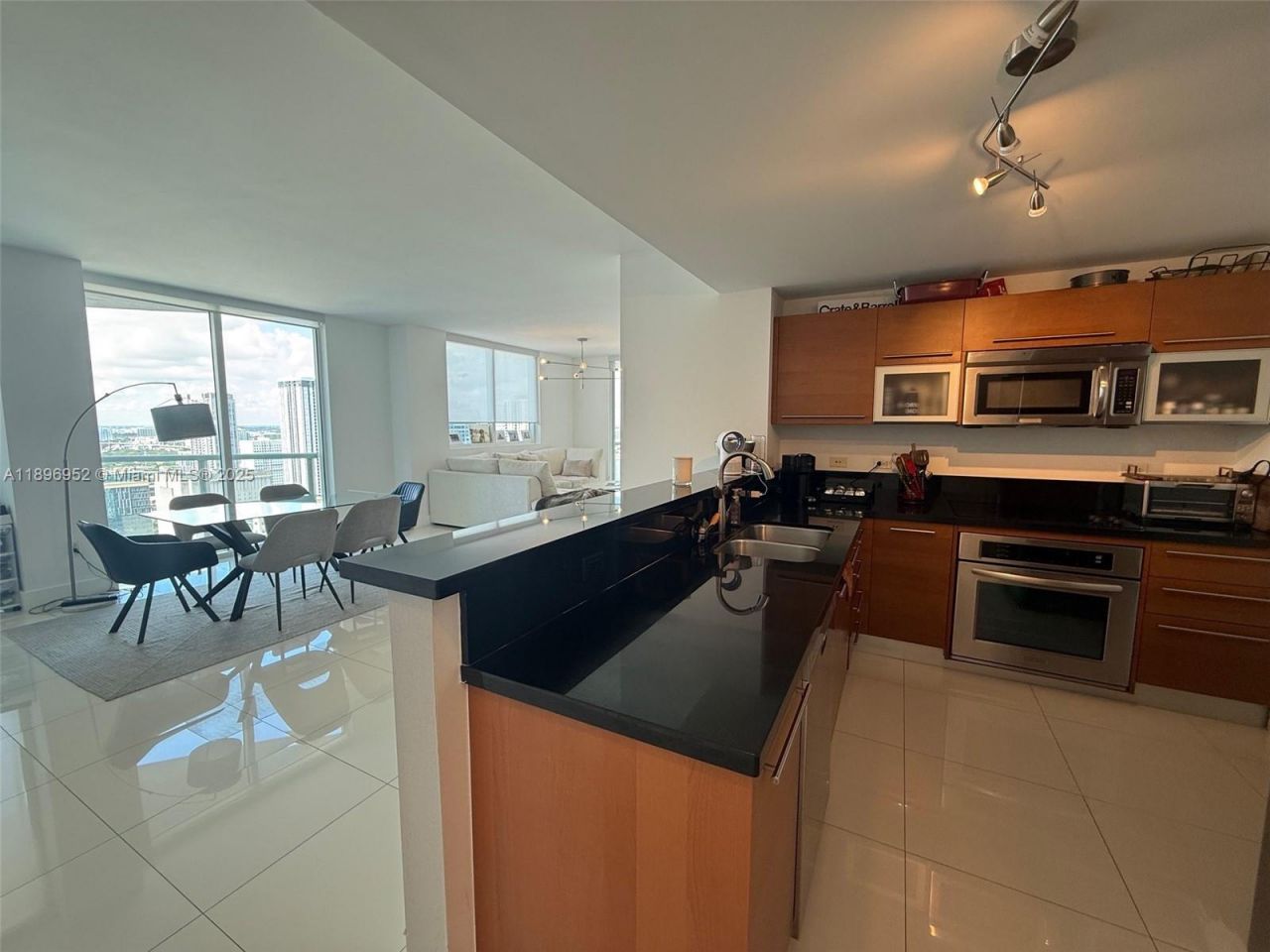 244 Biscayne Blvd, Unit 3708, Miami, FL 33132 Photo