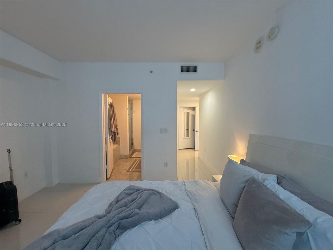 244 Biscayne Blvd, Unit 3708, Miami, FL 33132 Photo