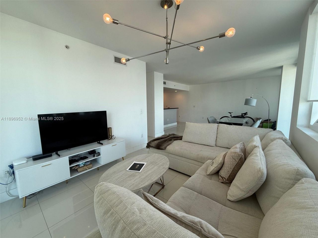 244 Biscayne Blvd, Unit 3708, Miami, FL 33132 Photo