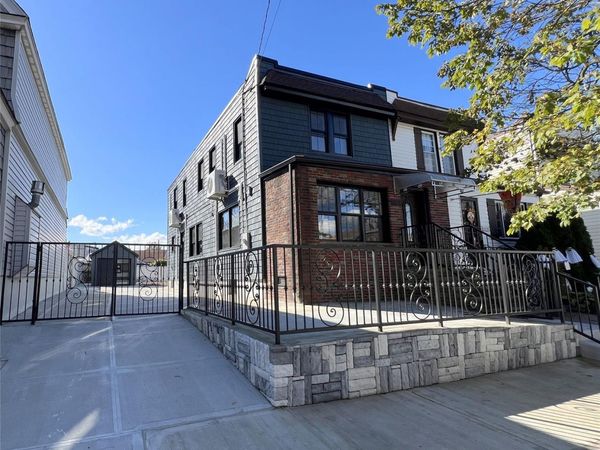 6608 73rd Place, Middle Village, NY 11379