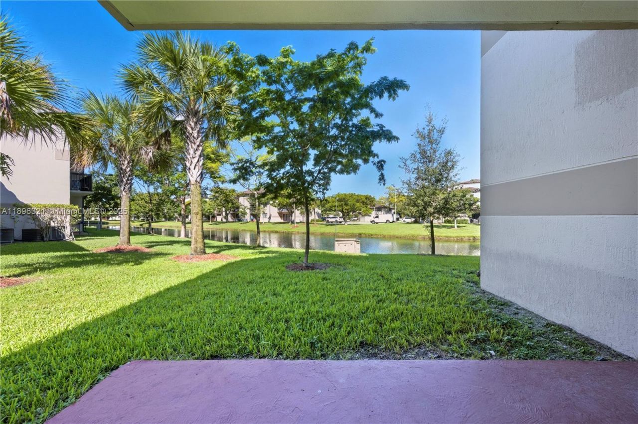 9877 Nob Hill Ct, Unit 9877, Sunrise, FL 33351 Photo