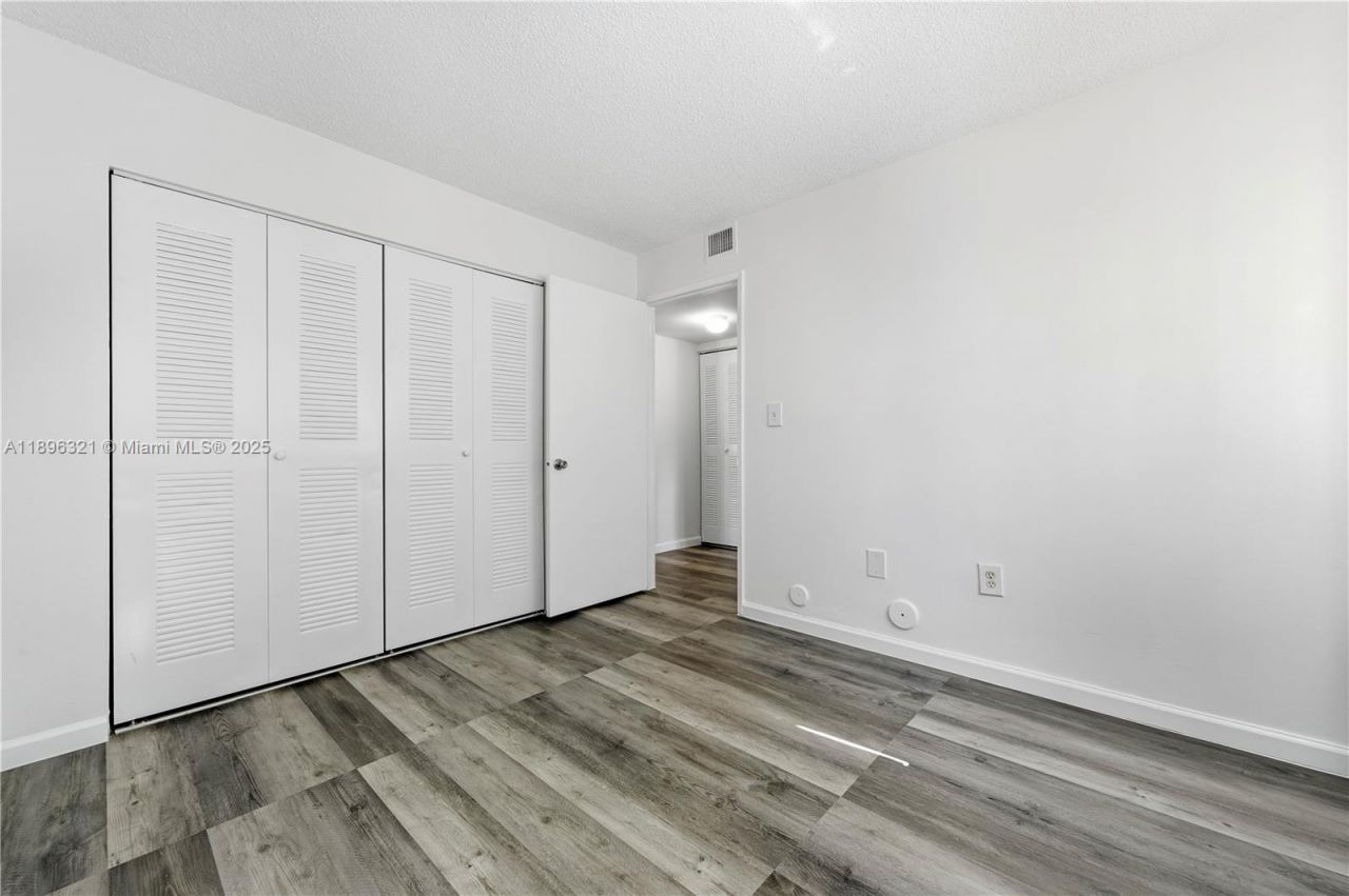 9877 Nob Hill Ct, Unit 9877, Sunrise, FL 33351 Photo