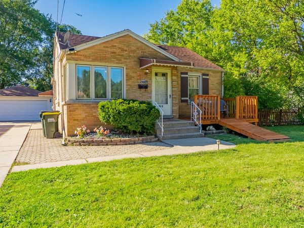 2756 Landen Drive, Melrose Park, IL 60164