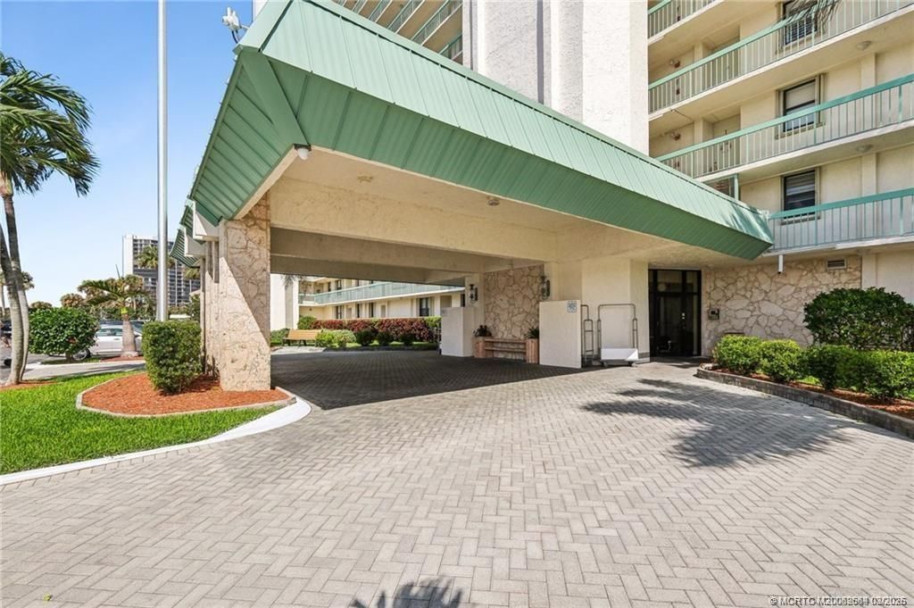 9900 S Ocean Drive, Unit 804, Jensen Beach, FL 34957 Photo