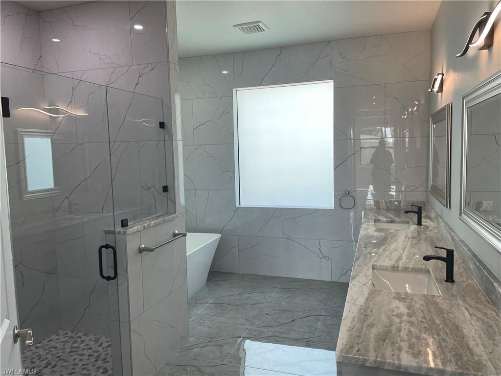 102 SW 36th Pl, Cape Coral, FL 33991 Photo