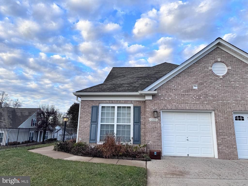 12221 SEAFORD COURT, WOODBRIDGE, VA 22192