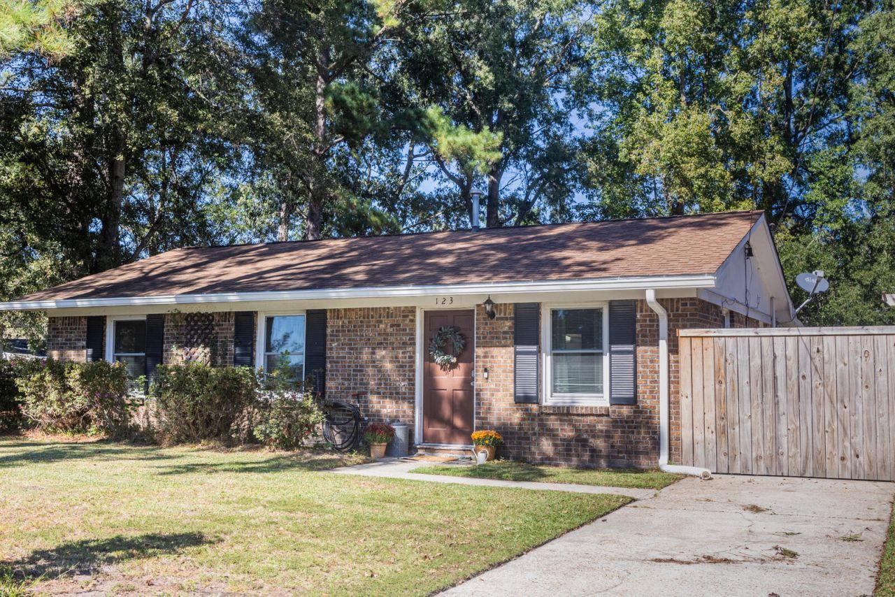 123 Millburn Avenue Photo 1