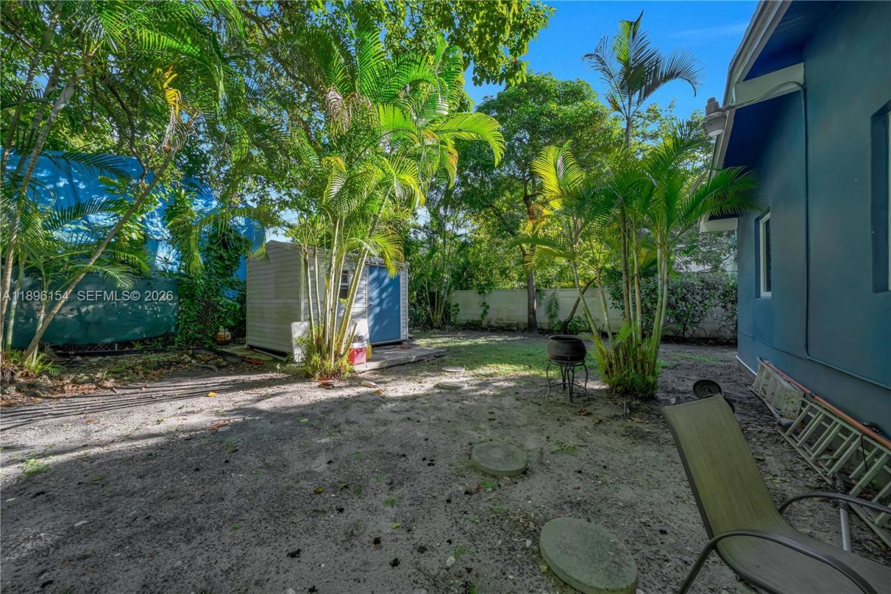 3577 Charles Ave, Miami, FL 33133 Photo