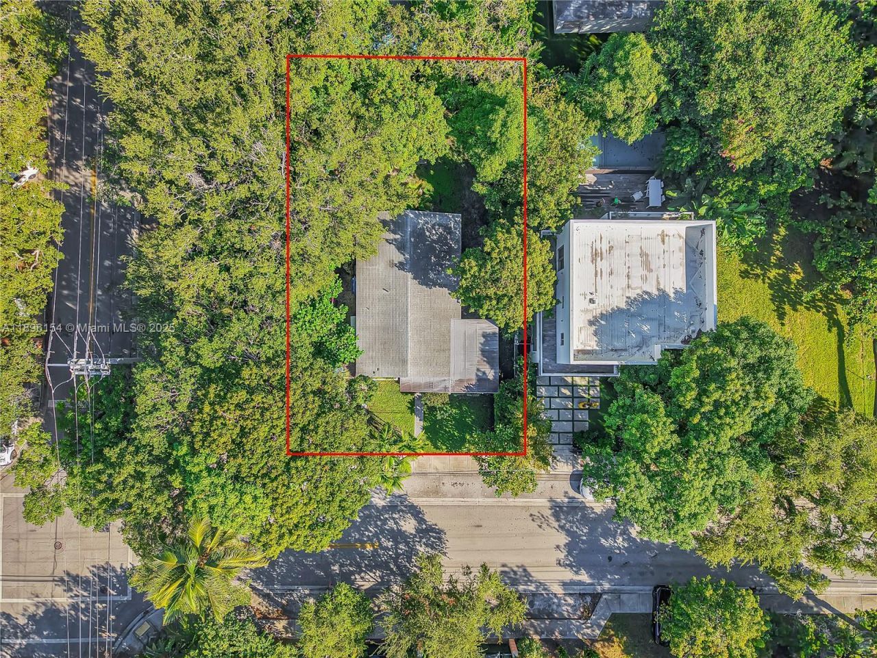 3577 Charles Ave, Miami, FL 33133 Photo