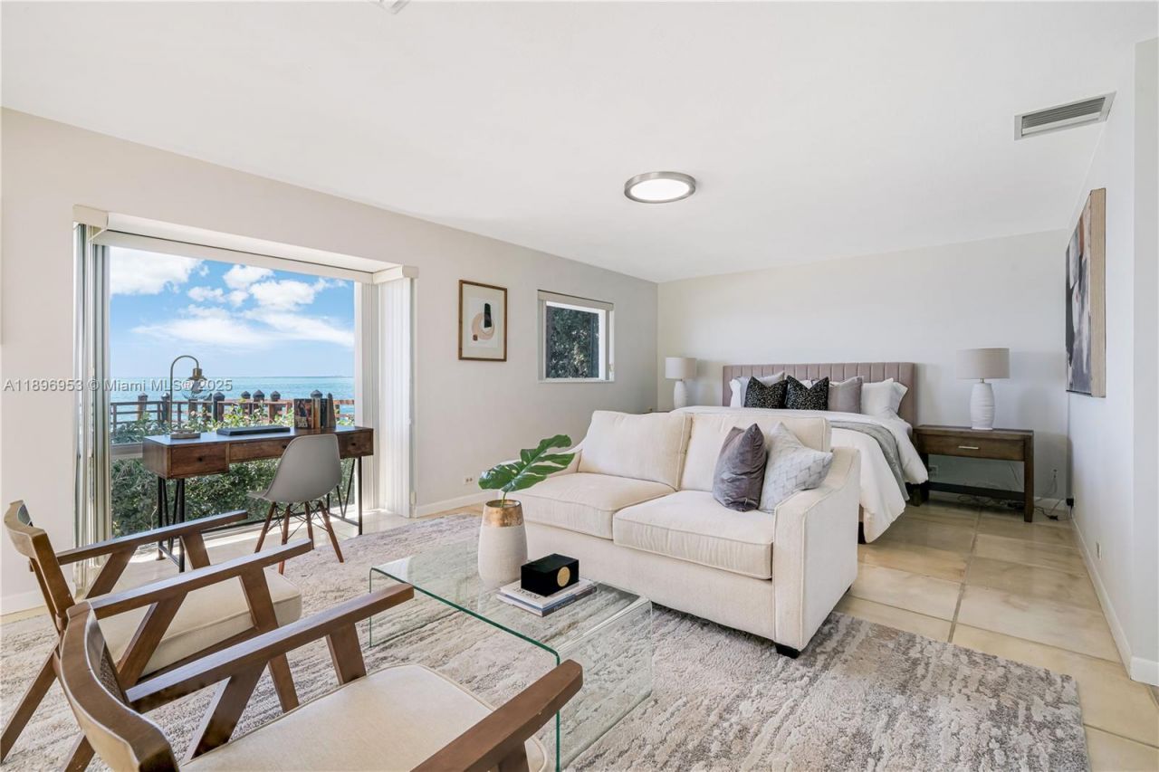 640 S Mashta Dr, Key Biscayne, FL 33149 Photo