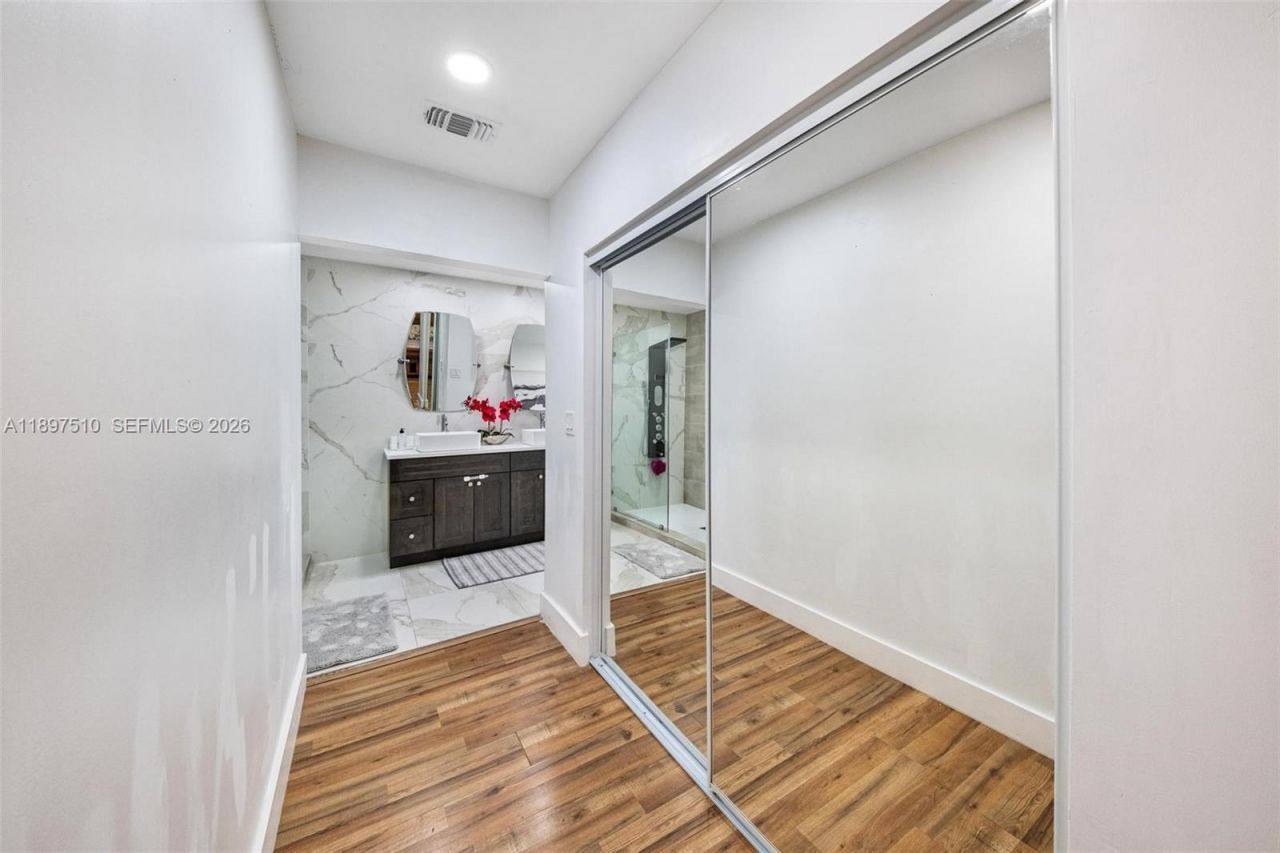 2441 Alcazar Dr, Miramar, FL 33023 Photo