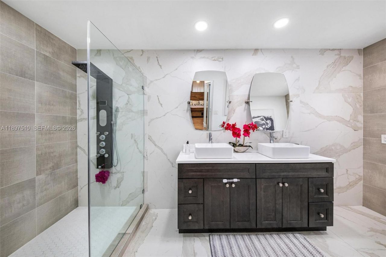 2441 Alcazar Dr, Miramar, FL 33023 Photo