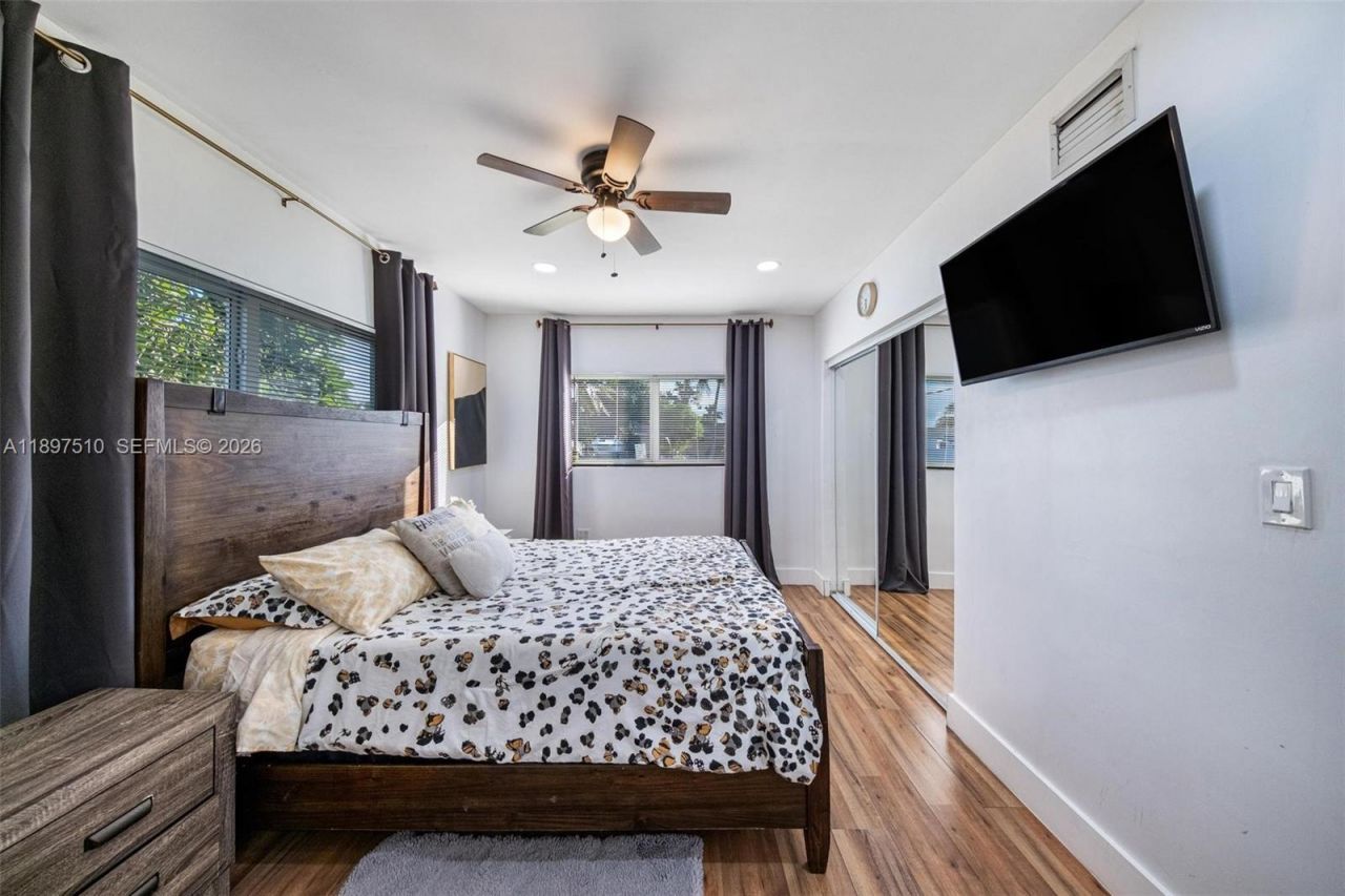 2441 Alcazar Dr, Miramar, FL 33023 Photo