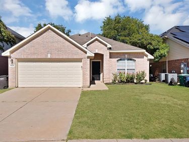 3625 Cripple Creek Trail, Fort Worth, TX 76262