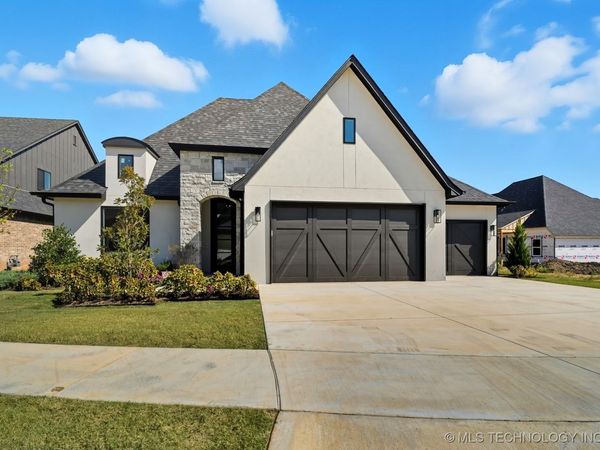 11265 S Fir Avenue W, Jenks, OK 74037