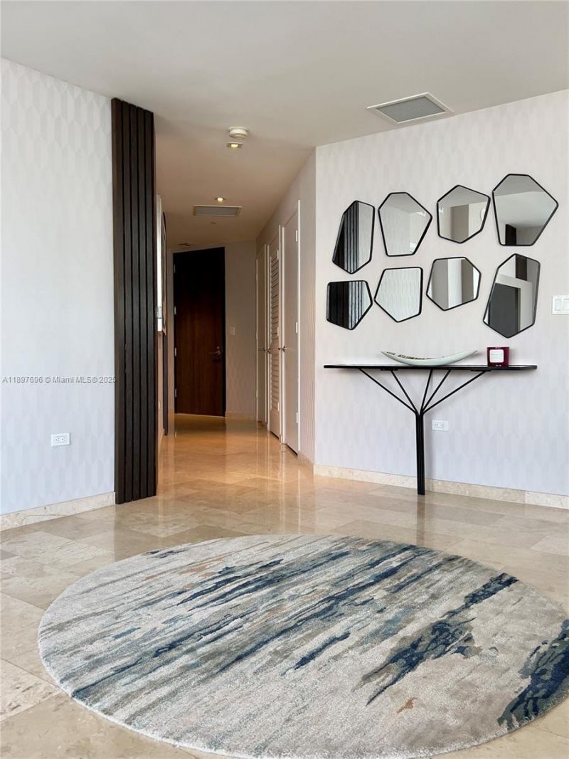 68 SE 6th St, Unit 3611, Miami, FL 33131 Photo