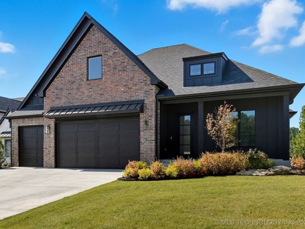 11212 S Fir Avenue W, Jenks, OK 74037