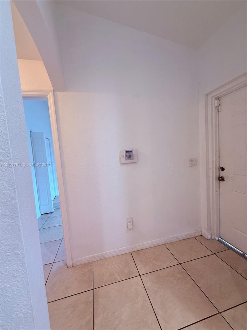 3820 SW 48th Ave, Unit E-31, Pembroke Park, FL 33023 Photo