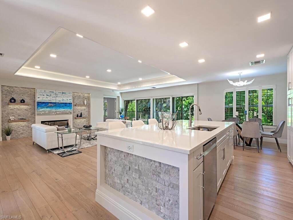 1100 3rd St S, Unit 202, Naples, FL 34102 Photo