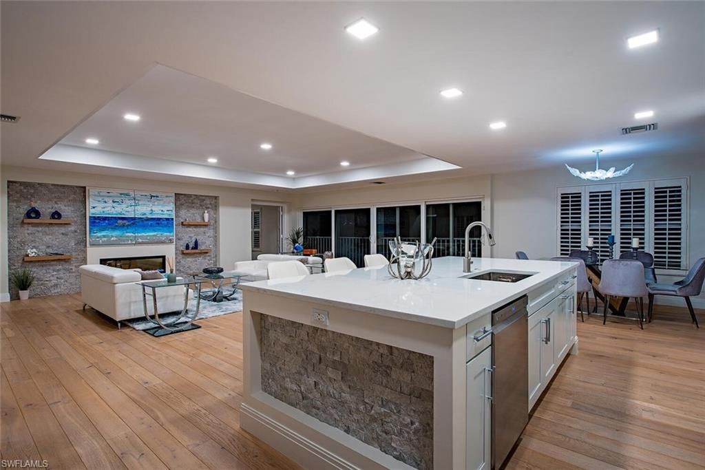 1100 3rd St S, Unit 202, Naples, FL 34102 Photo