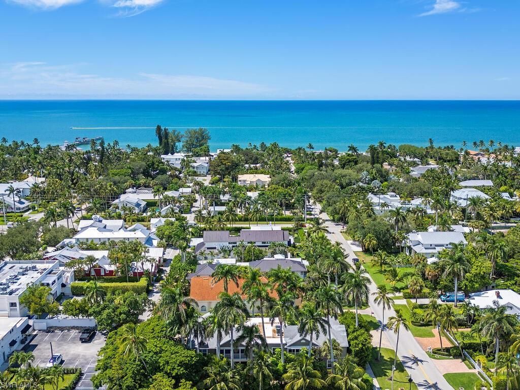 1100 3rd St S, Unit 202, Naples, FL 34102 Photo