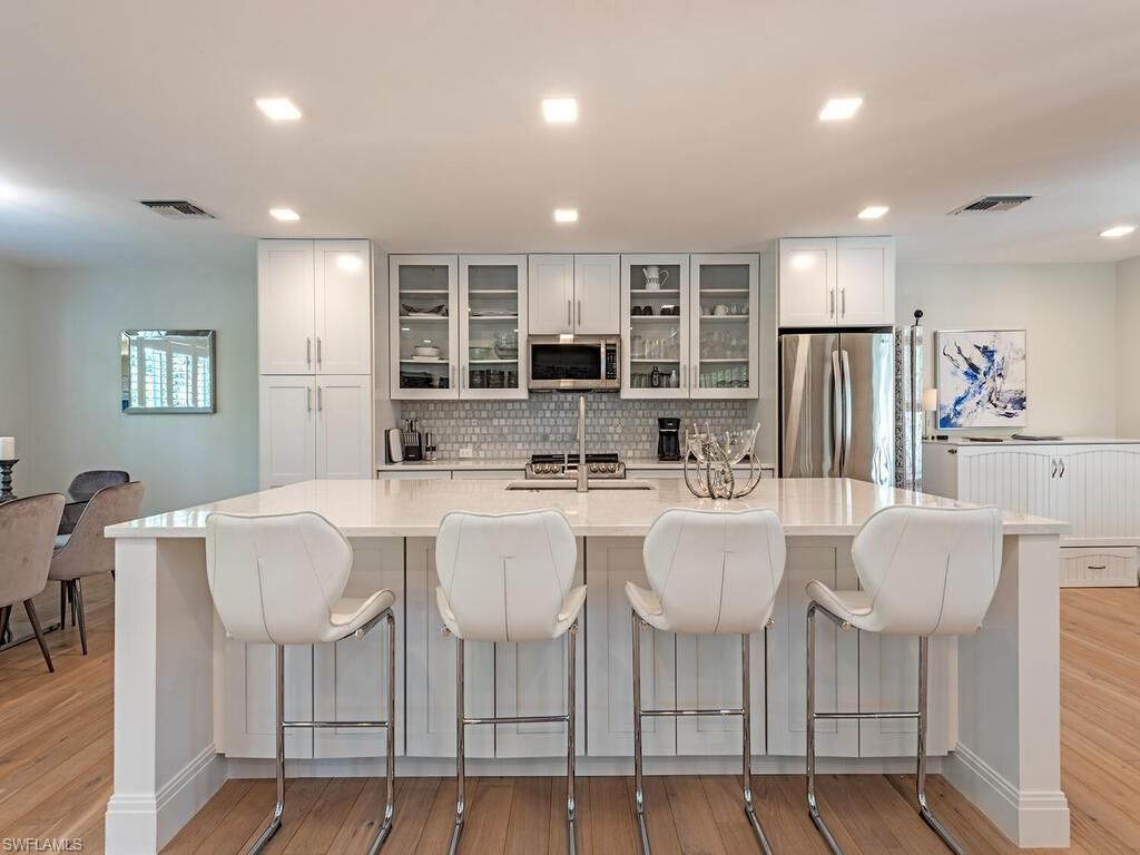 1100 3rd St S, Unit 202, Naples, FL 34102 Photo